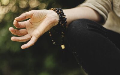 QUÉ SON LOS MUDRAS Y PARA QUÉ SIRVEN